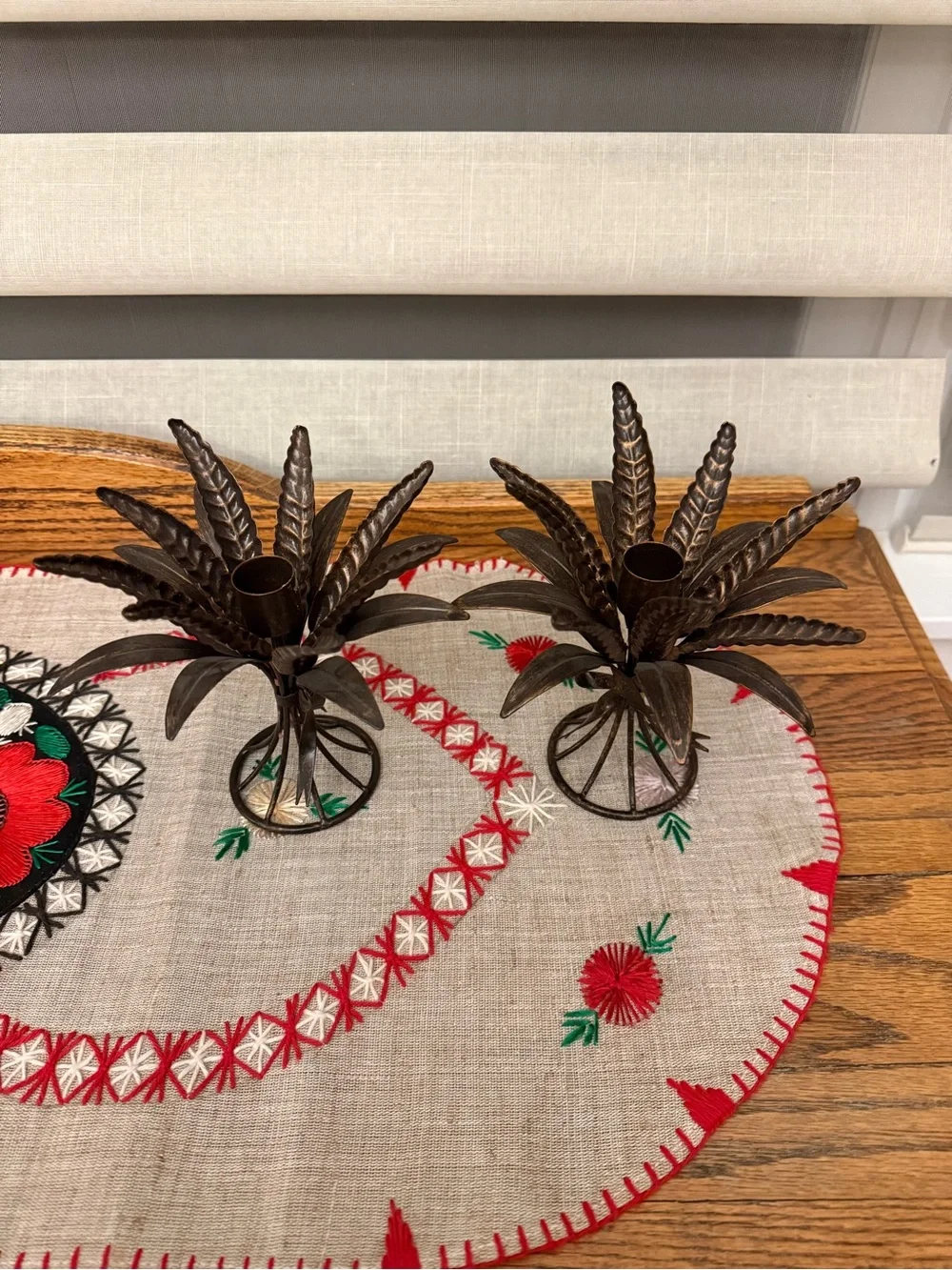 Vintage American Heritage Metal Wheat Sheaf Taper Candlestick Holders
